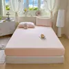 Faldón de Cama de Gasa de Doble Capa Clase A Faldón de Cama Jacquard Lavado al Agua Cubierta de Colchón Simmons Cubierta Antideslizante para Cama Faldón de Cama Set de Tres Piezas