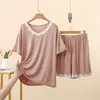 Conjunto de Loungewear Patchwork de Renda Estilo Doce para Mulheres, Manga Curta de Modal + Shorts de Cintura Alta, Conjunto de Duas Peças de Verão com Gola Redonda