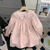 Conjunto de Menina para Primavera e Outono: Roupas de Bebê Estilosas, Cardigã de Tricô Floral Estilo Coreano da Moda com Vestido de Gola Boneca