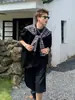 Camiseta de Verano Fina de Estilo Americano de Dos Piezas Falsas para Hombre con Chal Incorporado, Casual Holgada Versátil de Manga Corta para Hombre