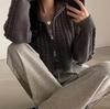 Versão coreana do INS outono e inverno novo temperamento vintage fashion estudante zíper duplo torção suéter casaco feminino cardigan de malha