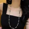 Cadena de collar de suéter de perlas Shijia de alta calidad en colores mixtos para mujer Otoño e Invierno