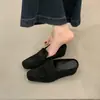 Primeiro Encontro com Mocassins de Veludo Retrô Estilo Britânico: Solado Macio, Confortável para Pés Pequenos