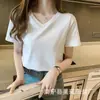 Camiseta Feminina de Manga Curta com Decote V, Camiseta Básica 100% Algodão, Design de Espinha de Peixe Slim Fit de Verão, Camiseta Branca Regular de Ombro de Nicho para Usar em Camadas