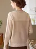 El atuendo de otoño de mamá: Top de punto jacquard con cuello redondo para mujer, nuevo estilo otoño-invierno con decoración de cuentas, elegante camisa básica de manga larga