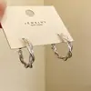 Brincos de Macramê Irregulares Geométricos Brilhantes de Camada Dupla Únicos e Estilosos com um Design Distinto para Mulheres