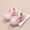 Zapatos de malla deportiva Kuromi 2025 primavera y otoño nuevos de moda versátiles zapatos de moda zapatos para niños pequeños y medianos zapatos casuales cómodos