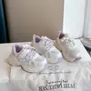Tênis Versátil Infantil 2026 Primavera/Verão Novos Sapatos Casuais para Meninas Fashionable Dad Shoes Tênis de Corrida para Estudantes