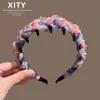 Diadema Púrpura Plisada Estilo Coreano con Polvo de Pedrería para Mujer con Dientes Antideslizante Parte Superior Alta Calavera Diadema de Temperamento Hace que la Cara Parezca Más Pequeña Accesorio para el Cabello de Lujo Ligero