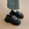 Mocassins femininos de sola grossa 2026 novo modelo, sapatos versáteis de outono estilo britânico com salto grosso, sapatos plataforma para mulheres baixinhas