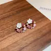 Brincos de pérola com flor de diamante vazada de agulha de prata para mulheres, moda simples, frescos, personalidade, joia de orelha versátil