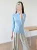 Camiseta base azul claro de cuello alto para mujer, prenda interior de otoño ajustada, top versátil de manga larga elástico de color liso suave con cuello apilado