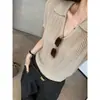 Camiseta de Tricô Vazada de Manga Curta Estilo Old Money para Mulheres, Nova Camisa Polo Slim Fit com Decote V e Ombros Normais Verão 2026