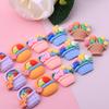 Nueva y creativa funda para teléfono con pegamento en crema, accesorios de resina para manualidades, cesta de flores, parche azul de fruta, horquilla, material de joyería, bolsa