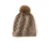 Cachemira Otoño/Invierno 2026 Nuevo Gorro de Punto Grueso Cálido de Moda para Mujer, Color Sólido, Tejido de Cable con Pompón, Informal