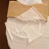 Ropa interior sin costuras para niñas verano fina secado rápido Máscara 3D tridimensional cadera de durazno fitness triángulo ropa interior de seda de hielo para mujeres