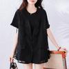 Foto Real de una Camiseta de Manga Corta Falsa de Dos Piezas con Parches Calados, Elegante Diseño de Verano, Top Casual Negro para Mujer