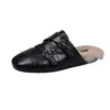 Pantuflas de felpa estilo británico 2026 con punta cuadrada, para mujer, para usar en exteriores en otoño e invierno con hebilla de cinturón
