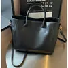 Bolso de hombro individual vintage casual de gran capacidad retro 2026 nueva moda simple para el trabajo