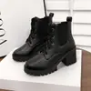 Botas da Moda 2024 Estilo Hip-Hop de Rua Personalidade Tendência Estilo de Rua Meninas Estilosas Feminino Retrô Moda Tendência