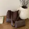 Nova Bolsa de Camurça de Grande Capacidade para Mulheres Outono/Inverno 2025, Bolsa Saco Fofa Diária para o Trabalho Retro de Ombro Cruzado