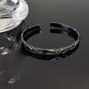 Diseño de nicho pulsera abierta de anillo plisado irregular traje personalidad lujo ligero de alta gama pulsera estilo ins