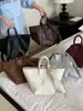 Bolsa de Mão Feminina Grande Capacidade Transfronteiriça Nova Moda Verão 2026 Versátil de Ombro Tote de Alta Qualidade