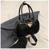 Bolsas Transfronteiriças para Mulheres no Outono e Inverno de 2026, Novas Bolsas Estilo Bowling Retrô, Modernas e de Alta Qualidade, Bolsas Transversais Estilosas