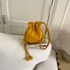 Bolsa Saco com Cordão Estilo Simples Couro Macio Feminina 2026 Nova Versátil Textura de Lichia Bolsa de Ombro Único Transversal Bolsa da Sorte Bolsa Feminina