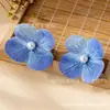 Um Par de Brincos de Tecido Modernos com Pérolas e Flores Coloridas para Mulheres, Versátil para o Dia a Dia e o Trabalho
