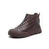 Jiezu 2025 Inverno Novo Botas Curtas de Couro Genuíno Camada Superior Tricotadas à Mão Estilo Retrô Versáteis de Solado Grosso Confortáveis para o Dia a Dia Calçados Femininos