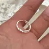 Libro de Caperucita Roja Explosiones Línea Espiral Enrollada Anillo Femenino Coreano Simple Diseño de Apertura Pequeña Anillo de Cola una generación de cabello