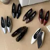 Em Estoque Personalizado Nicho Raso Moda Versátil Simples Retrô Plataforma Bico Fino Flat Slip-On Confortável Quente