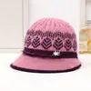 Chapéu de tricô feminino de inverno para mães de meia-idade e idosas, chapéu quente com forro de fleece, chapéu com aba espessa para clima frio