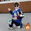 Conjunto de Sudadera Gruesa con Forro Polar de Personaje de Dibujos Animados para Niños, Ropa de Invierno, Nuevo y Moderno para Bebé, Conjunto de Dos Piezas 2025