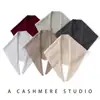 75% caxemira, 25% seda de amoreira. Novo cachecol triangular de tricô outono/inverno, um acessório versátil e quente para mulheres.