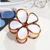 Pinza de Flor de Lirio Perlada de Moda y Versátil Transfronteriza, Pinza de Tiburón con Borde de Flor Estampado de Leopardo Dulce Pinza para el Cabello Accesorio para el Cabello