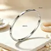 Pulsera lisa de acero de titanio más vendida transfronteriza, de 4MM-6MM de ancho, pulsera con cierre sencillo, pulsera de pareja, joyería de anillo liso