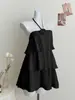 Elegante e Sedutor Vestido Halter Tridimensional Floral Slim-Fit para Mulheres, Moderno e Valorizador com Saia em Camadas com Retalhos Fruncidos