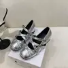 2026 Novos Sapatos Mary Jane Femininos Estilo Retrô Francês Bico Quadrado Tira Única Salto Grosso Sapatilhas de Ballet
