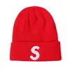 Gorra para Mujer Otoño e Invierno Moda Coreana Parejas Hombres y Mujeres Lana Tejida Gorra tipo Pullover Letra S Mismo Estilo que Yang Mi