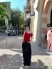 Camiseta de Hombro Rojo de Manga Corta para Mujer Verano Nuevo Sentido del Diseño Nicho Ajustada Adelgazante Spice Girls Top Corto