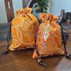 Brocado de fábrica bolso com cordão duplo forrado com flanela texto play cordão saco sachê sachê pequeno saco de algodão bunt