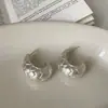 Brincos de Metal Trançado Fosco Exagerados para Mulheres, Estilosos de Nicho, de Alta Qualidade, Elegantes e Únicos, Modernos e Versáteis