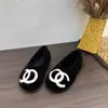 Nuevos Zapatos Planos Casuales Ligeros para Mujer 2026 Otoño/Invierno, Versátiles, Redondos, Escote Bajo, Estilo Francés, Inspirados en Chanel, Sin Cordones, de Piel de Cordero