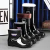 Botas de lluvia de seguridad de caña alta para hombre, botas de lluvia cortas, impermeables y antideslizantes, con forro de felpa engrosado, resistentes a ácidos y álcalis, botas de agua extra altas, botas de goma para cocina