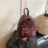 Mochila para Niñas 2026 Nuevo Diseño de Moda Nicho Mini Pequeña Ligera Acolchada Linda Mochila de Compras