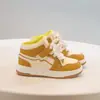 Tênis de lona para meninos e meninas crianças maiores 2025 outono novos sapatos infantis tênis respirável sola macia bloco de cores tênis de cano alto
