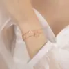 Amado Bracelete de Trevo de Quatro Folhas de Camada Dupla Nicho Leve Luxo Presente para Namorada ou Melhor Amiga Joia Pequena Fresca da Moda