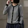 Cardigan tricô com lantejoulas color block chique para mulheres, casaco suéter com toque de luxo, peça externa solta e estilosa com botões